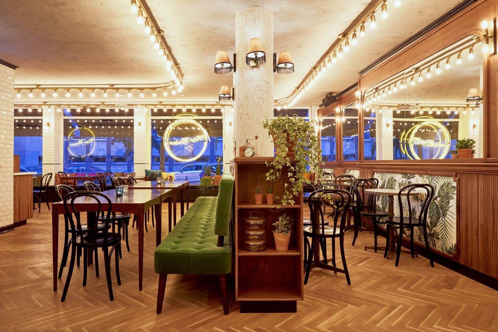 Max Brown Hotel Midtown, Part Of Sircle Collection Дюссельдорф Екстер'єр фото